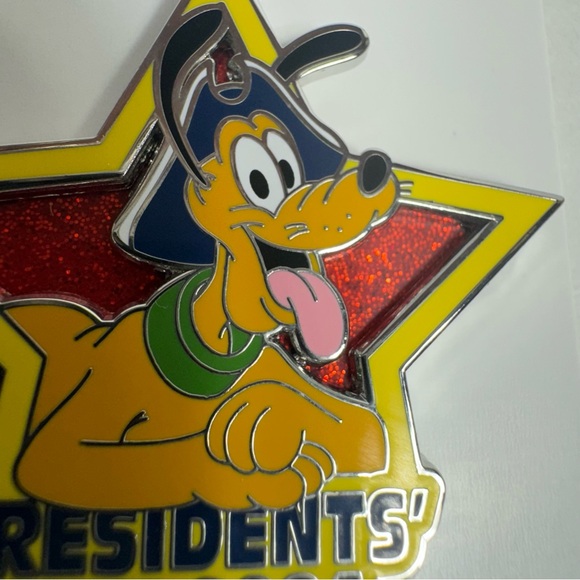 NWT. Disney parks Pluto President’s Day 2024 pin. Cute and collectible - Picture 3 of 5